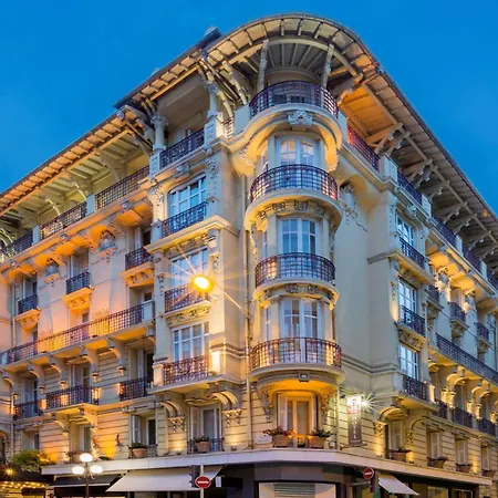 Best Western Plus Hotel Massena Nice-3